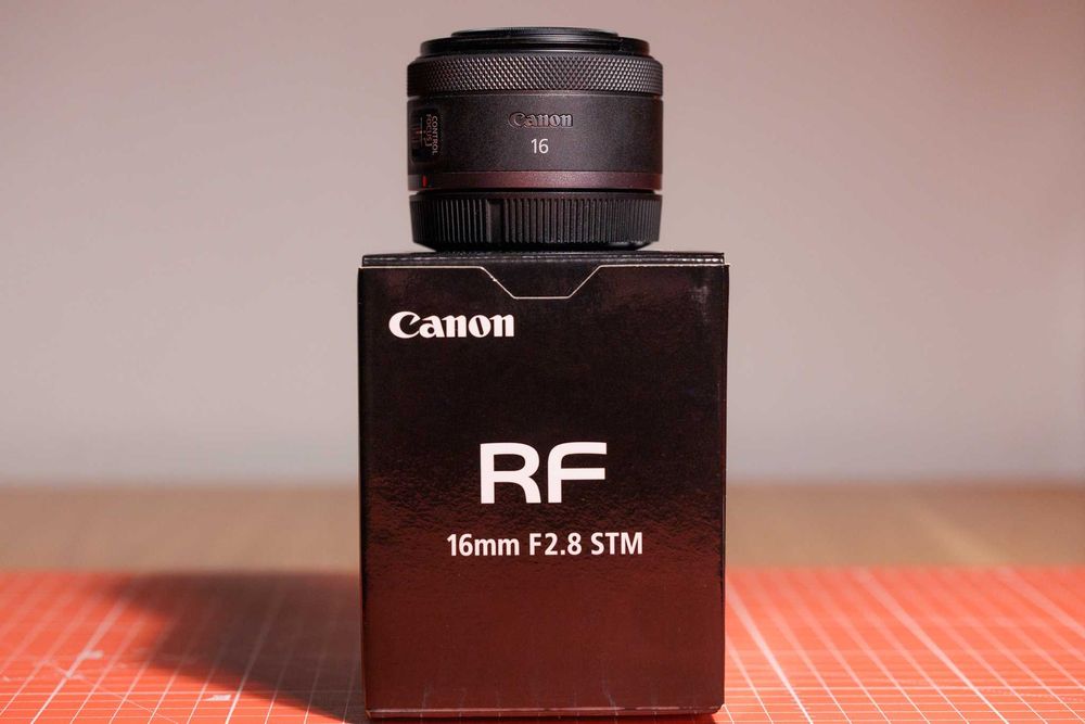 Canon RF 16mm F2.8 STM