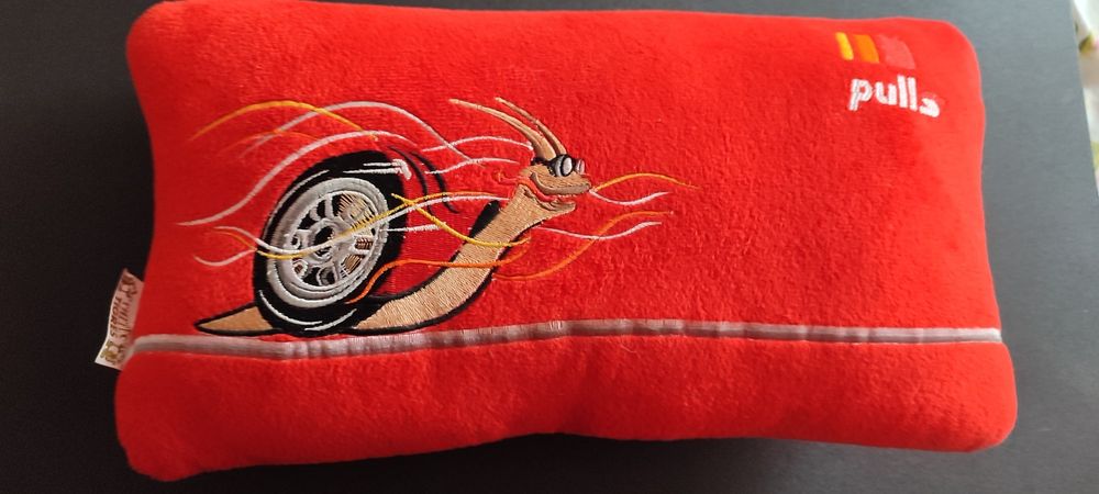 Подушка підголівник автоледі