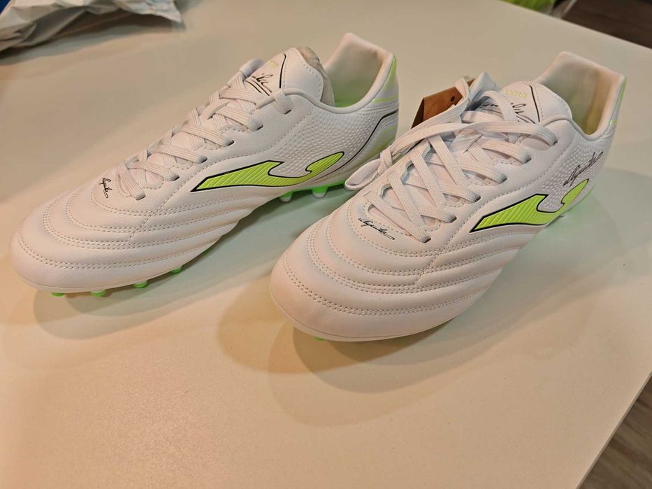 Chuteiras Futebol Novas nº 44