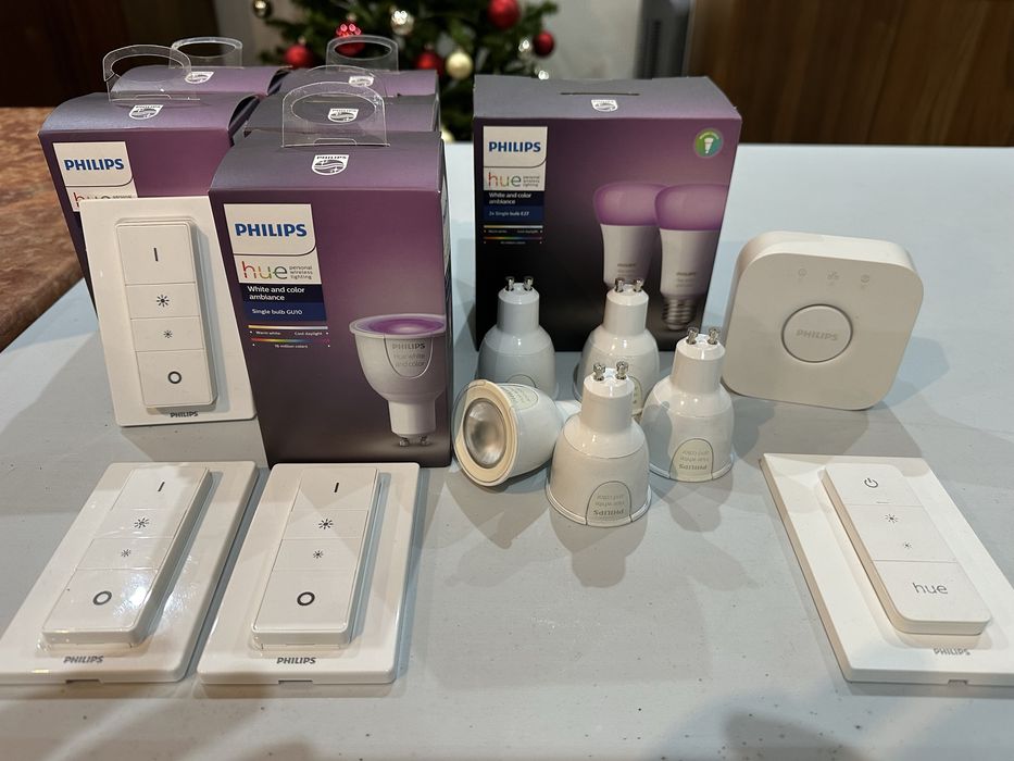 Kit Philips HUE com vários acessórios
