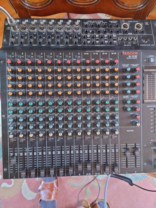 Mikser analogowy Tascam M-1016 made in Japan