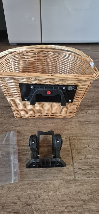 Kosz rowerowy wiklinowy przedni na kierowcę