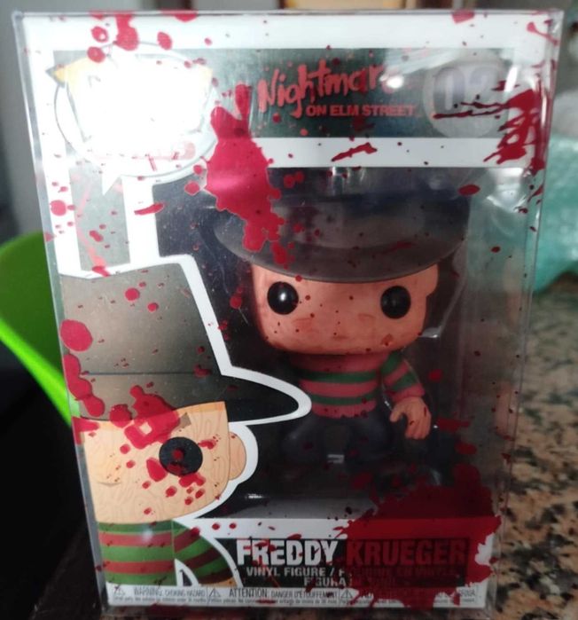 Funko Pop Freddy Krueguer Original C/Capa Protetora Personalizada