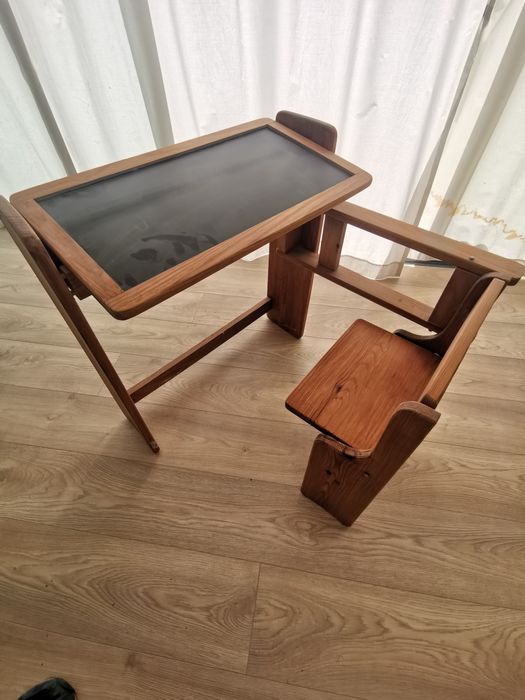 "Carteira" mesa escolar criança