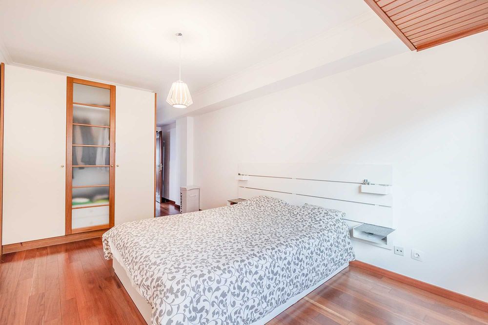 Apartamento T2 c/ box e arrecadação - Parque das Nações, Lisboa