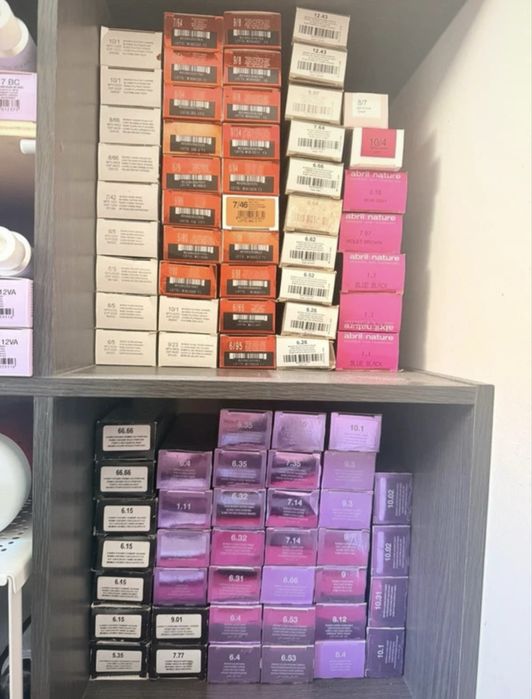 Lote de 83 tubos de coloração