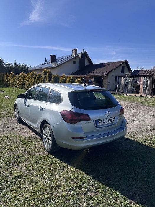 Opel Astra J 1.4t +LPG  Cosmo