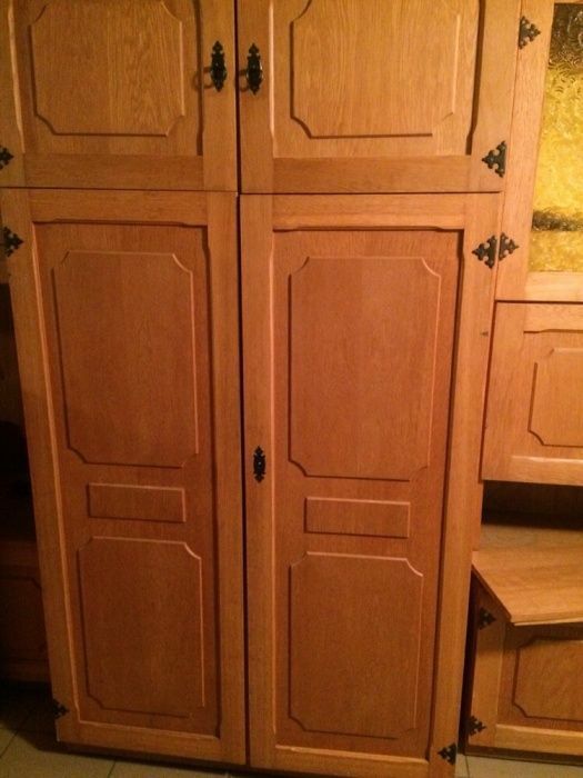 Komplet mebli dębowych