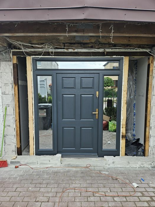 drzwi zewnętrzne drewniane producent oferujemy montaż i dowóz