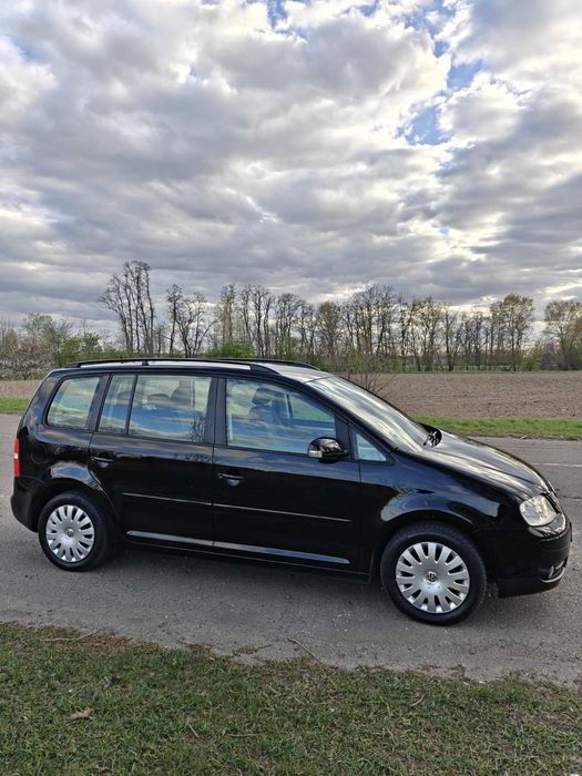 Volkswagen touran  1.6 mpi