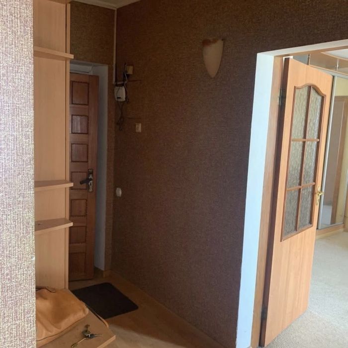 Велика 4-х кімнатна квартира біля трц Конкорд