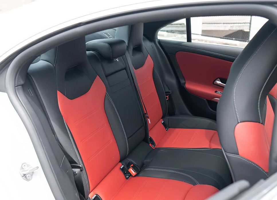 Mercedes-Benz CLA 250 4MATIC      2021