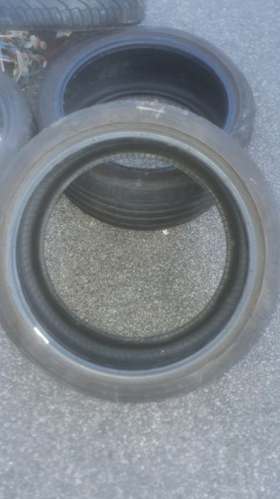Pneus  r17  215 40