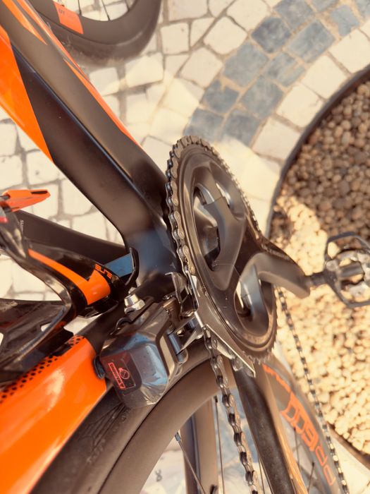 KTM Lisse Aero Di2| DT Swiss PR1600 | Assioma UNO + Garmin 530