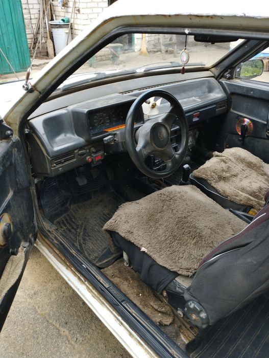 Автомобіль Ваз 2108