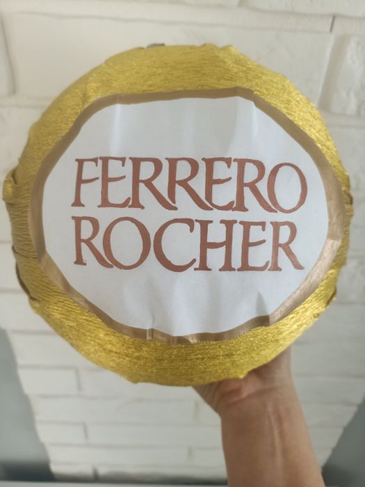 Ferrero,prezent,złoty