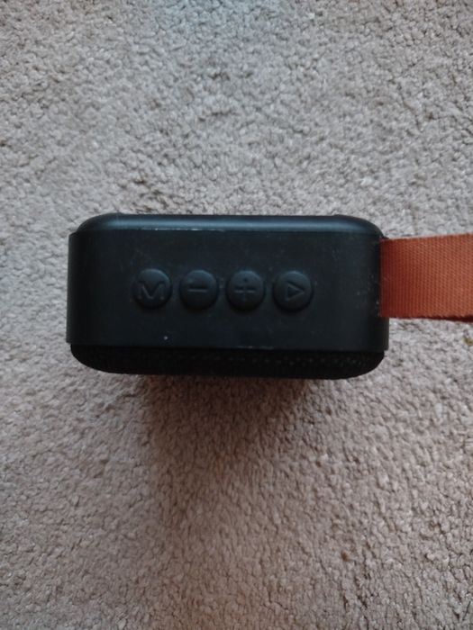 Coluna pequena Bluetooth