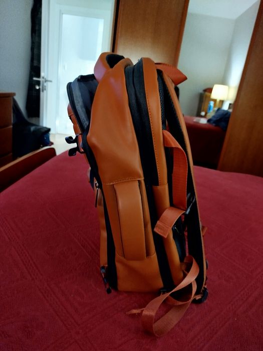 Mochila / mala com várias bolsas
