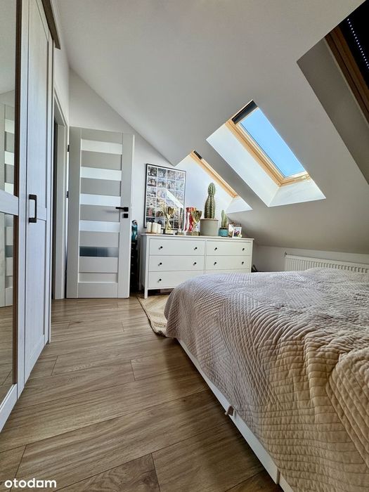 Mieszkanie dwupoziomowe w centrum | Winda, balkon, parking, ok. 80 m2