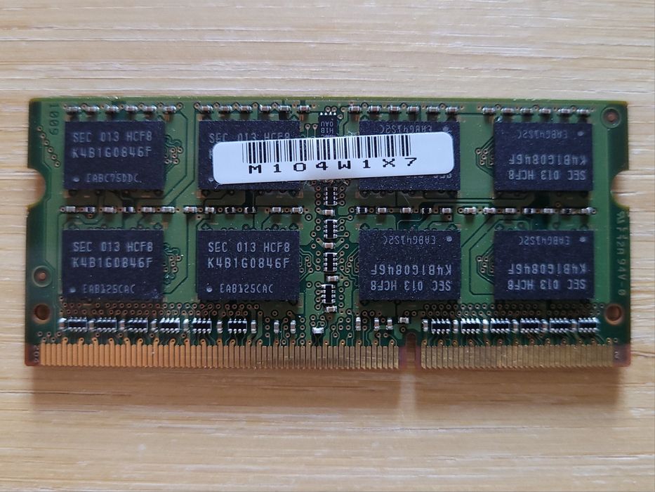 2 kości pamięci RAM Samsung M471B5673FH0-CF8 2GB SO-DIMM DDR3