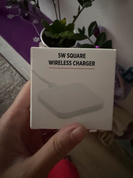 Бездротовий зарядний пристрій 5W Square Wireless Charger