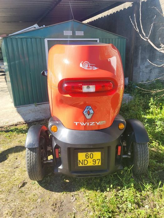 Renault twiz  carro  bem estimado