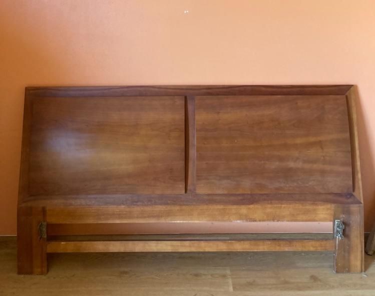 Cama casal s/colchão