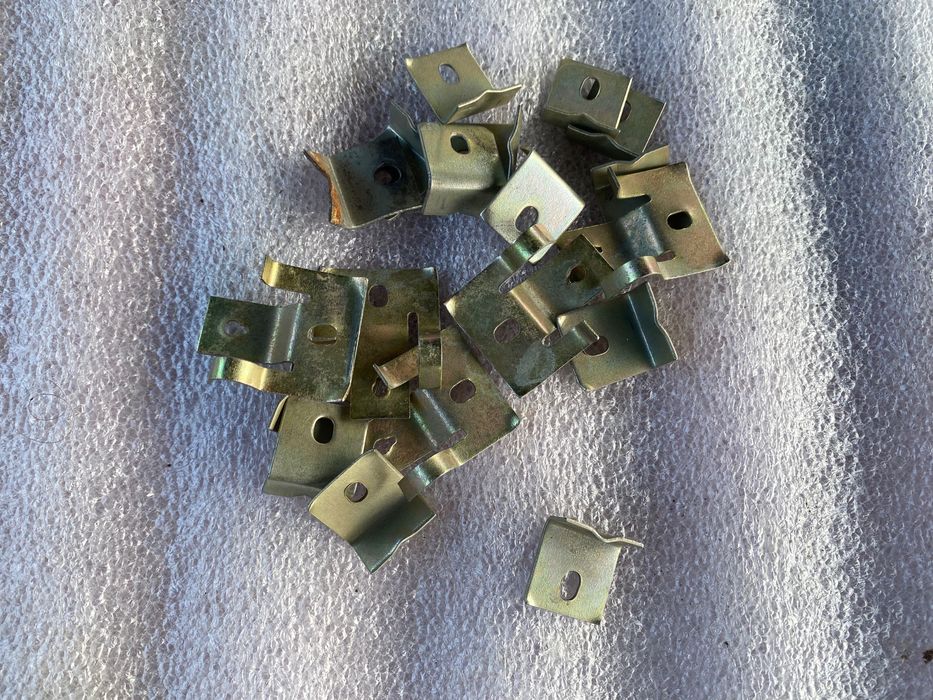 Кронштейни кріплення ободів фари нові ваз 2101 2102 21011 21013 ссср