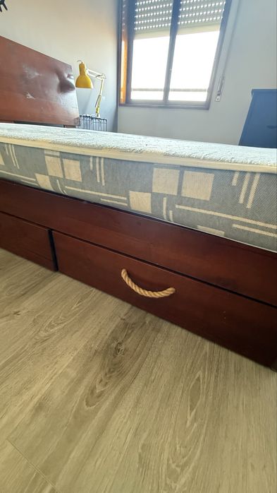 Cama de casal 160x190 com colchão