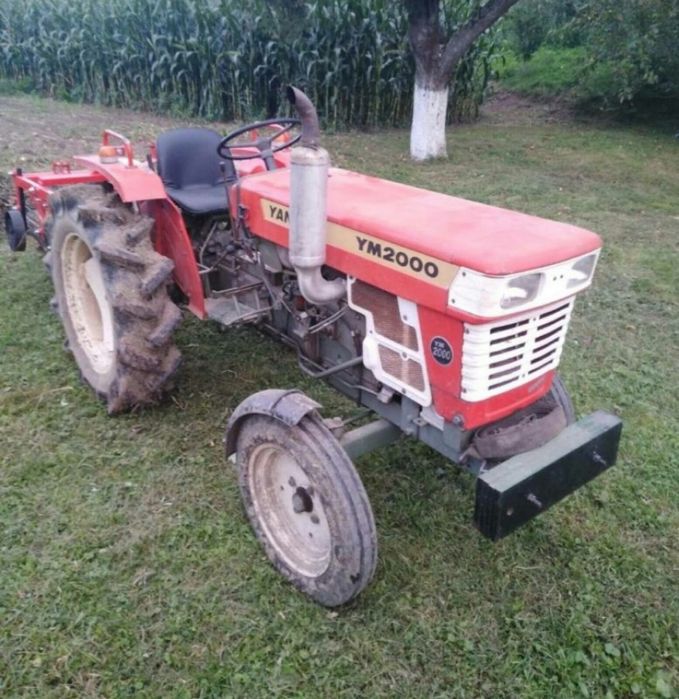 Японський міні-трактор