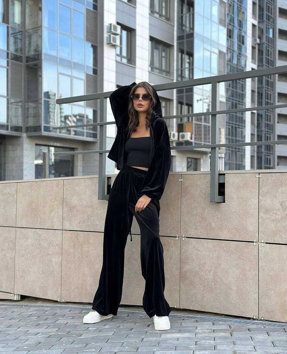 Костюм жіночий велюровий весняний/Костюм женский спортивный мод 1916