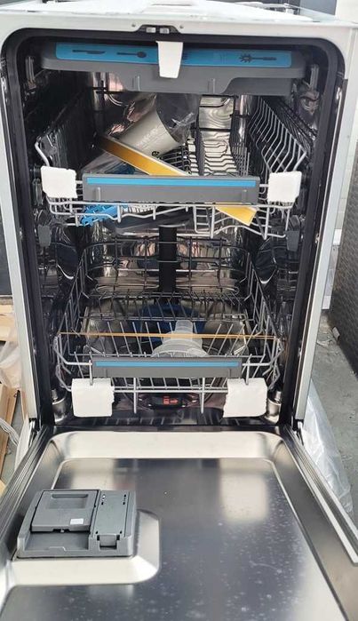 Zmywarka ELECTROLUX EEM43201L 46 dB, szuflada na sztućce