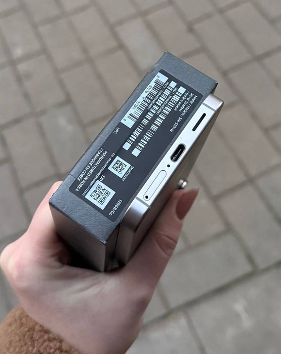 Samsung s25 8/128gb neverlock (ідеальний стан)