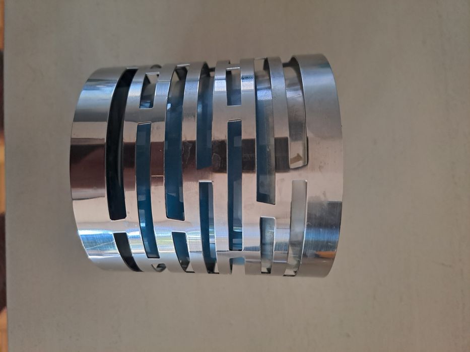 Vela azul ikea copo vidro e metal