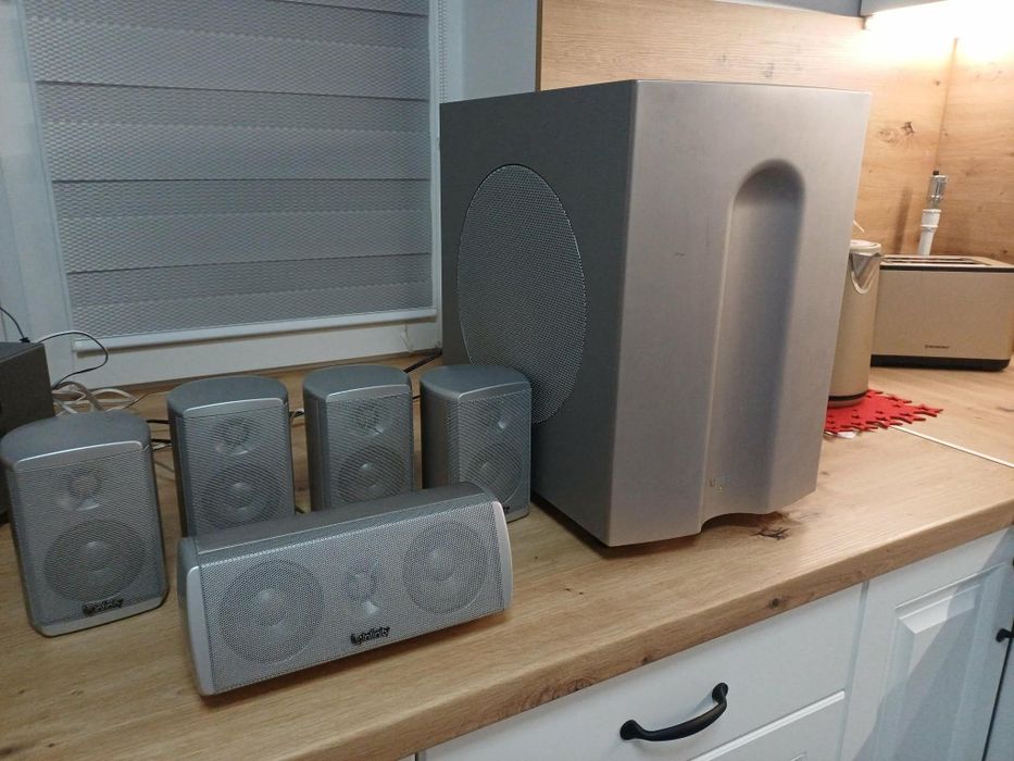 System Audio Infinity TSS- 750  5.1 Soubwoofer + 5 głośników