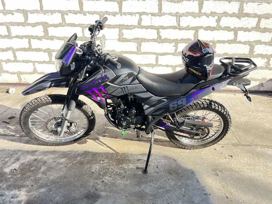 Продам мотоцикл shineray