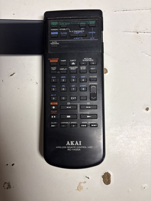 Oryginalny Pilot AKAI RC-V425A