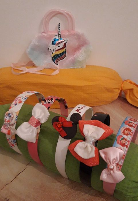 Malinhas e bandoletes novas para as mais pequenas