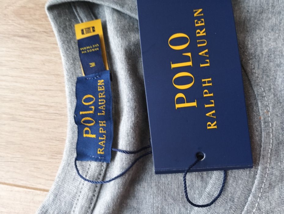 Młodzieżowy t-shirt