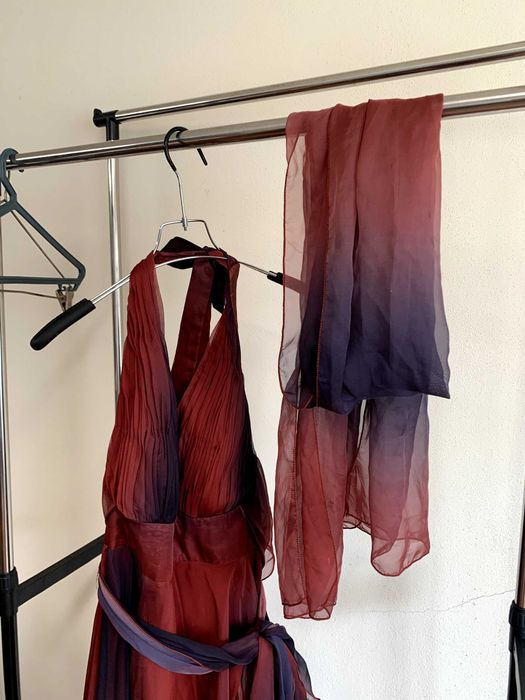 Vestido de festa Bordeaux