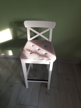 ماكر مساعد الانزيم كرفس ملكة حلويات  krzesło barowe drewniane olx ikea