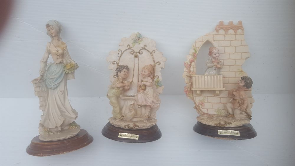 3 estatuetas em marfinite Genuína 10 euros  cada