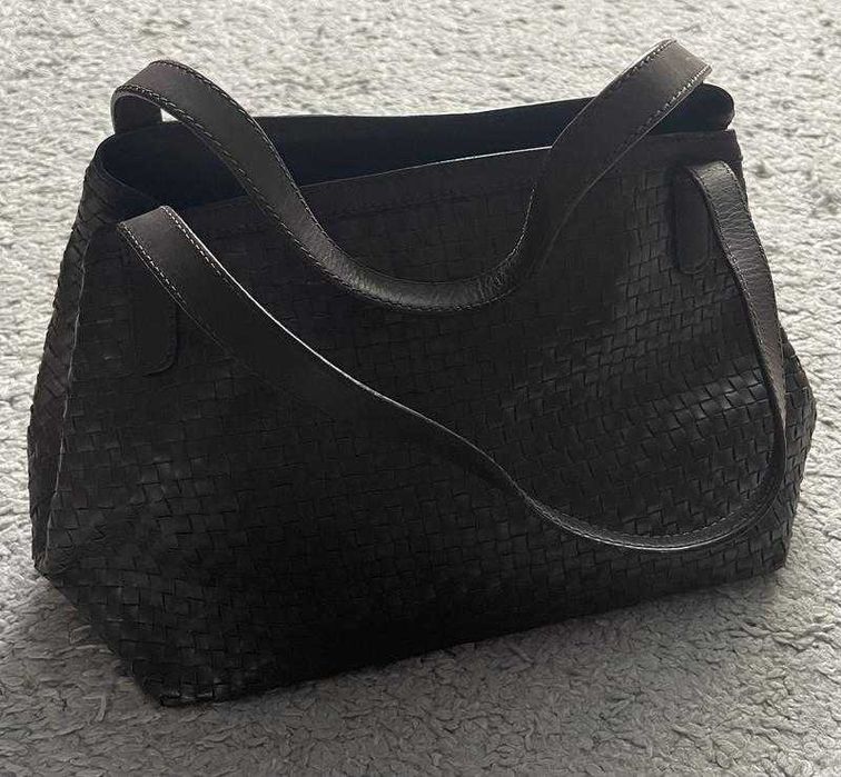 Оригинал.фирменная,стильная сумка из плетеной кожи max mara