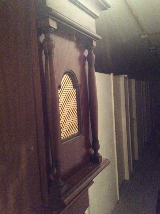 Relógio De Pé Antigo Em Madeira, marca Horlsant à Portreal 1945.