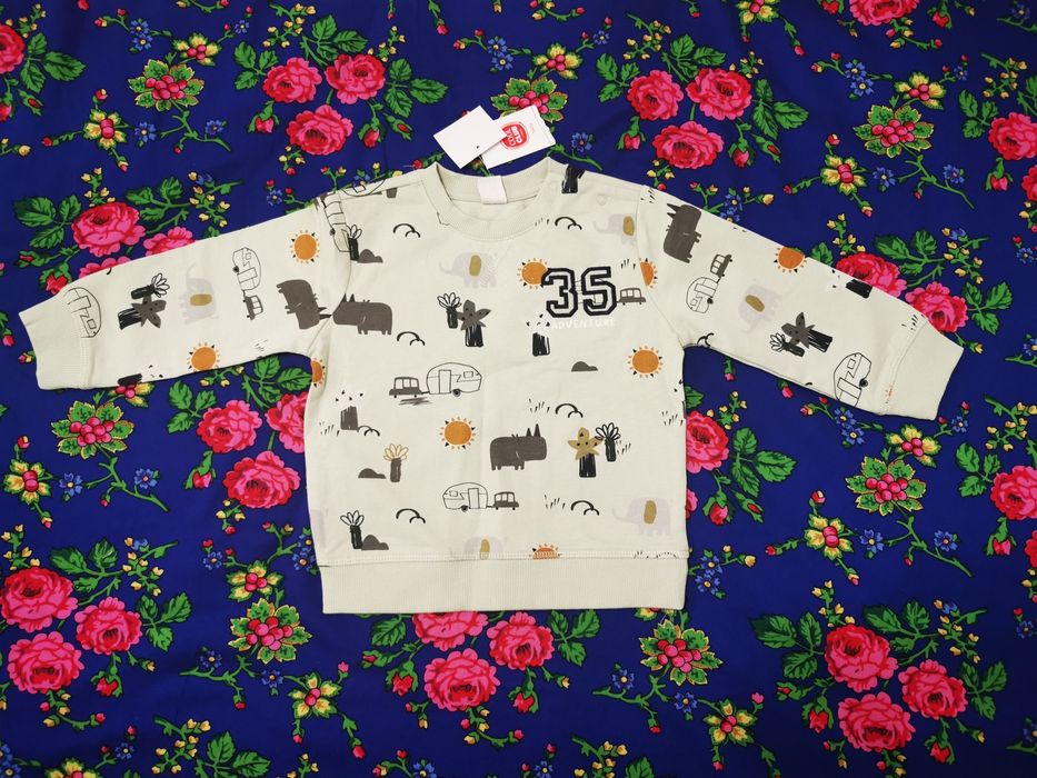 Nowa bluza na rozmiar 86