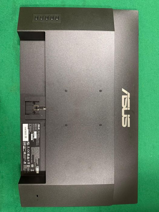 Monitor Asus novo