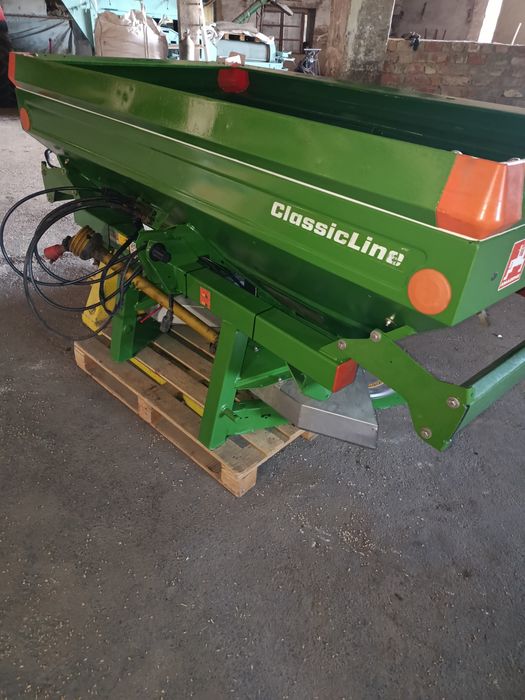 Розкидач добрив Amazone ZA-M 1001