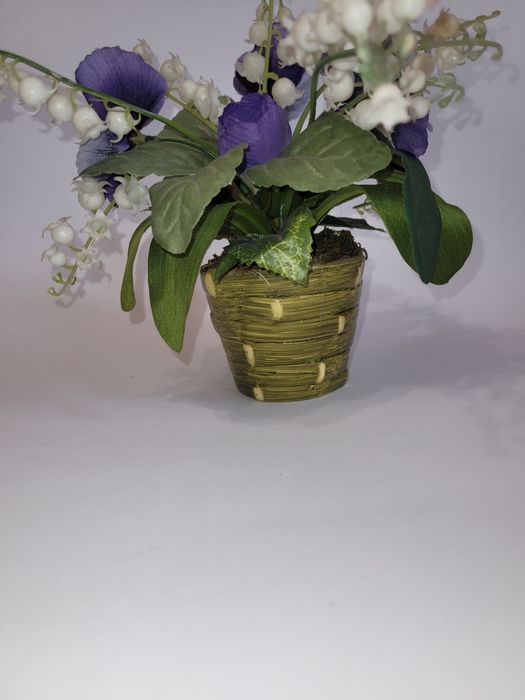 Декор.  Квіти конвалії.  Композиція квіткова.