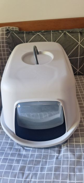 WC gato por estrear