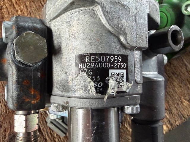 Pompa wtryskowa DENSO  John Deere komplet paleta